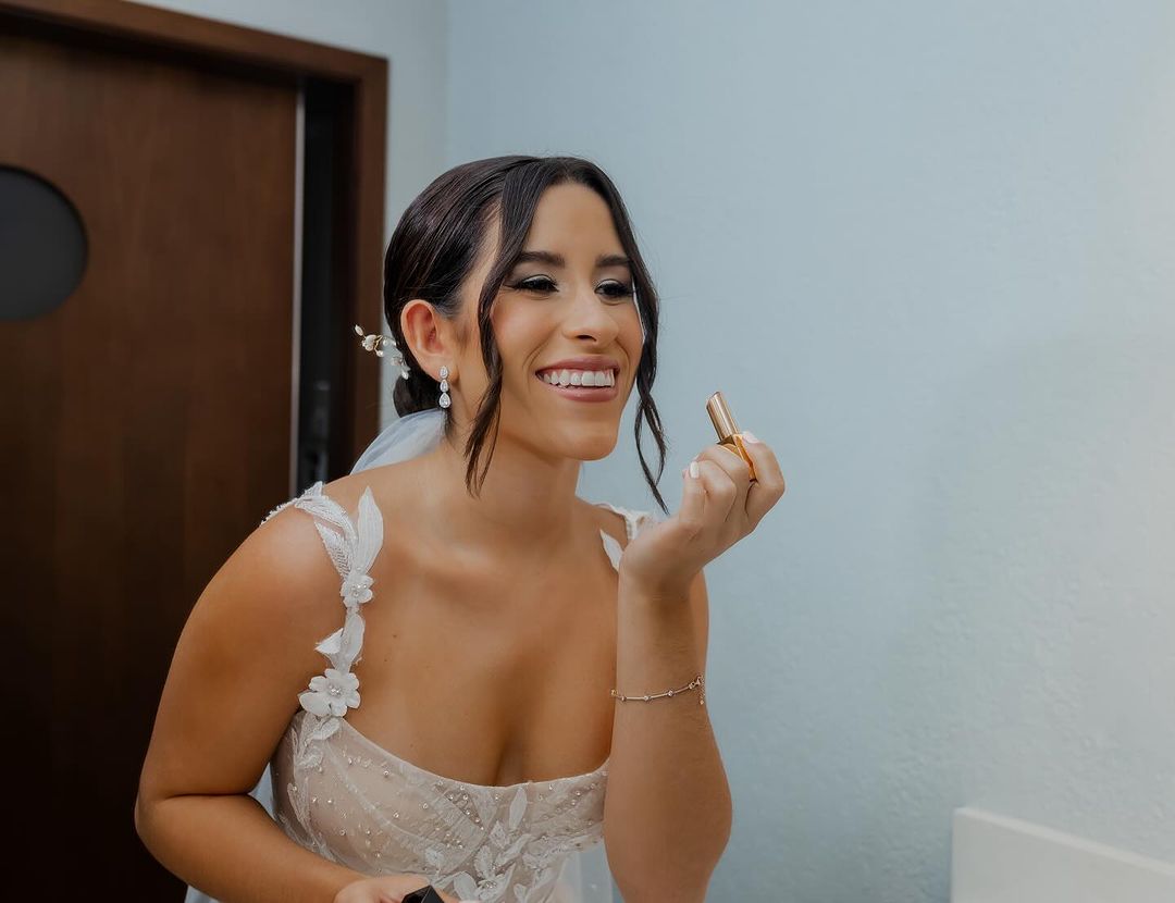 Chic Nostalgia Wedding Dress - Emmy